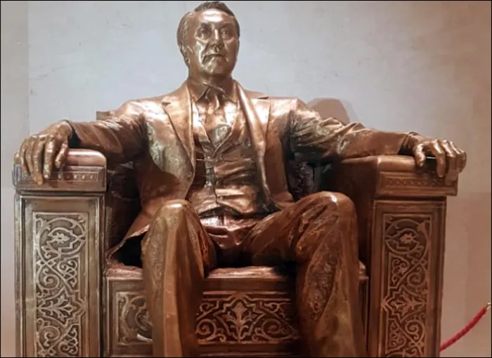 Успешный труп на трупе Империи