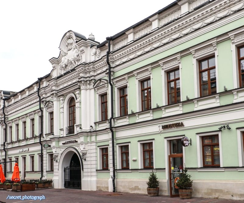 Гимназия Александры Алферовой на Арбате, кинотеатр «Ампир» и клубный дом, или У каждой эпохи свои трагедии