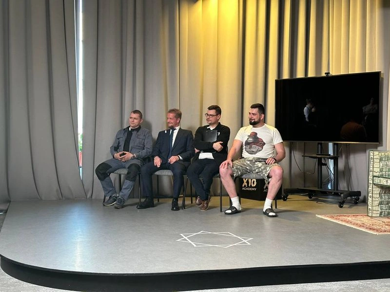 Создали спектакль «Мечтатели»