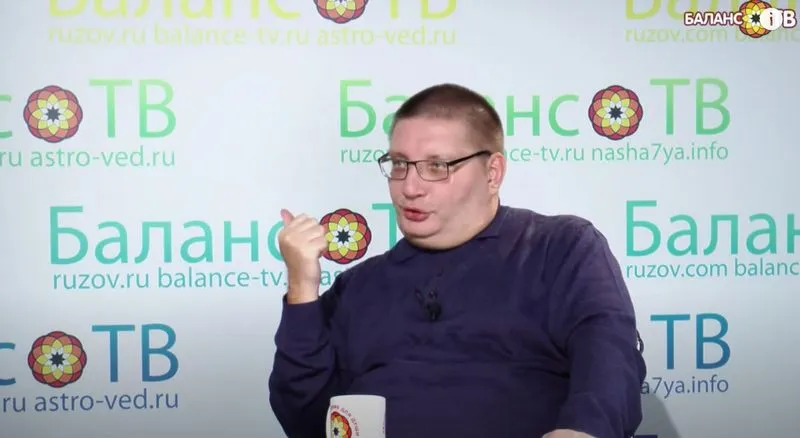 Аналитический обзор СМИ: электронный чип - зонтик или колпак?
