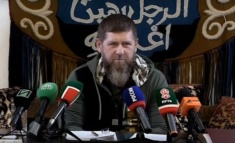 271. Этика высшего порядка играет против дискурса "свой всегда прав"