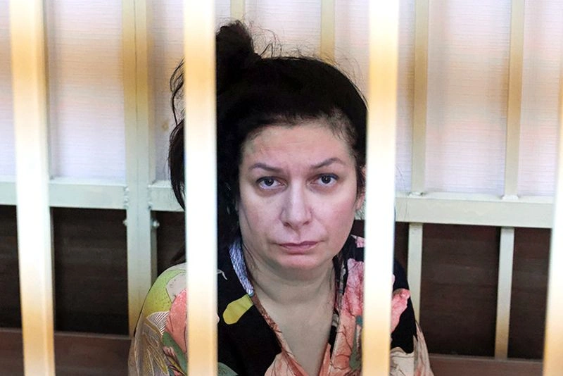 245. Ходячий магнит неприятностей сигнализирует "не связывайтесь"