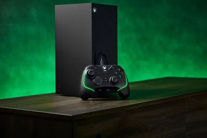 Razer Wolverine V2 Chroma игровой контролер совместимый не только с Xbox, но и с ПК