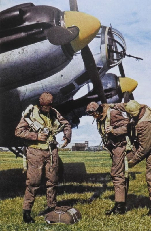 Спасение Экипажа Heinkel He 111, Упавшего В Советском Тылу