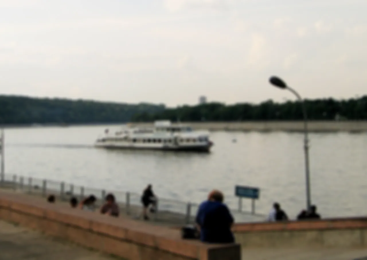 Транссиб-2004 (ч.5). Лужковская Москва. Университет