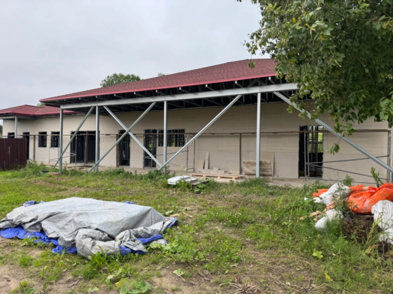 Строительство тик-ток хауса продолжается