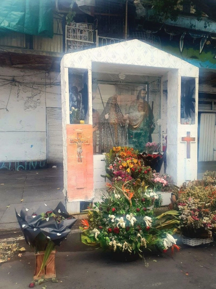 Королева мёртвых — помощница живых.