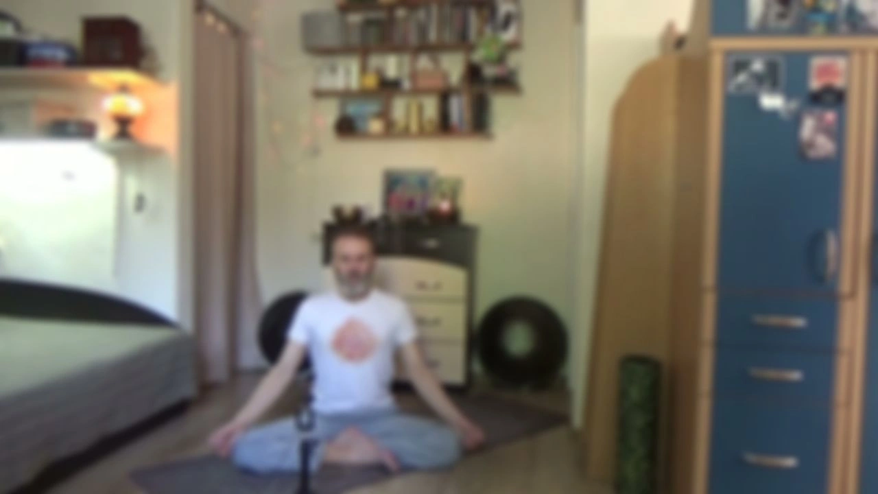 Йога флоу. маюрасана флоу.