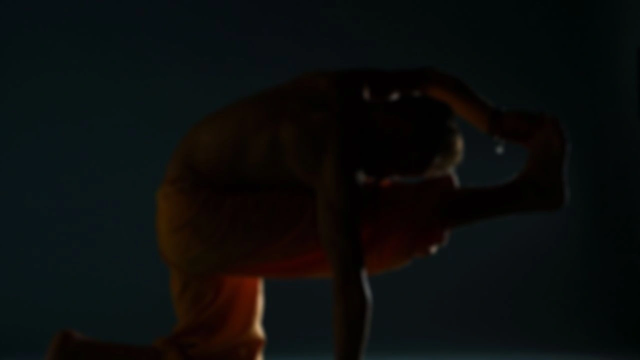 Домашняя йога для среднего и начального уровня, йога флоу. виньяаса животом вниз, лежа, на боку.