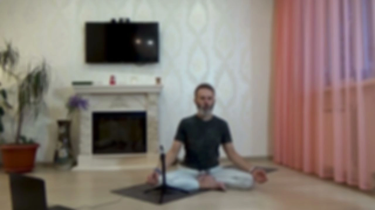 Йога флоу. 60 минут с "звериной гимнастикой" и подведением к ширшасане.