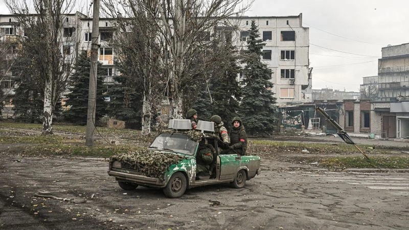 Селидово-Кураховское сражение: Бои за Украинск и Горняк