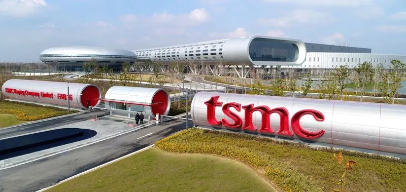 TSMC (TSM) - крупнейший производитель чипов, выручка летит в космос, акции летят вниз. Почему?
