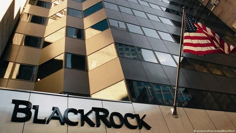 BlackRock (BLK) - крупнейший управляющий активами, акции снизились, но посмотрим как идут дела