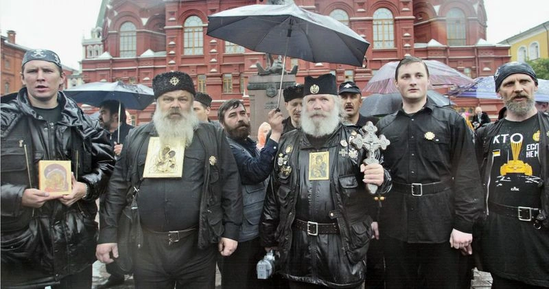 Бить евреев, революционеров, либералов, интеллигентов