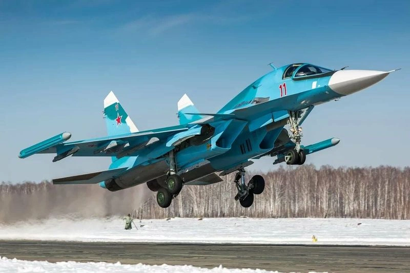 Военные эксперты из США оценили истребитель-бомбардировщик СУ-34.