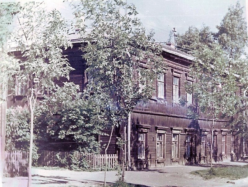 АУДИОКНИГА «ФАНАТЫ 4. СЧАСТЬЕ ИЗ ПРОШЛОГО». ЧАСТЬ 1
