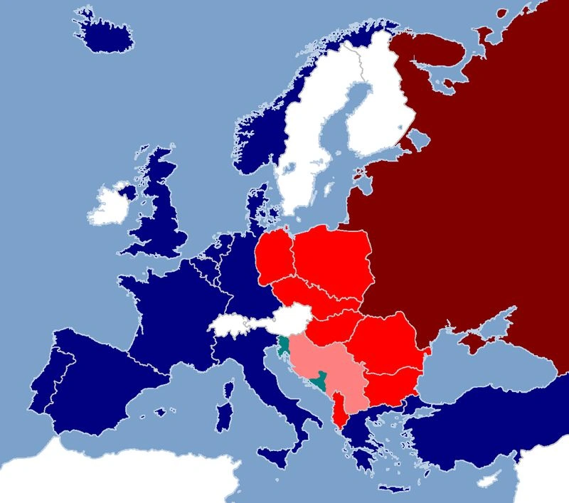 России необходимо создать пояс дружественных государств на своих границах.