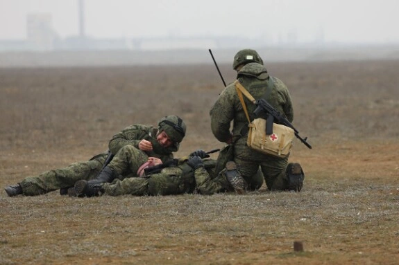 Контроль оружия раненого