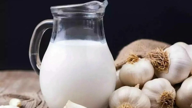 Чесночное молоко