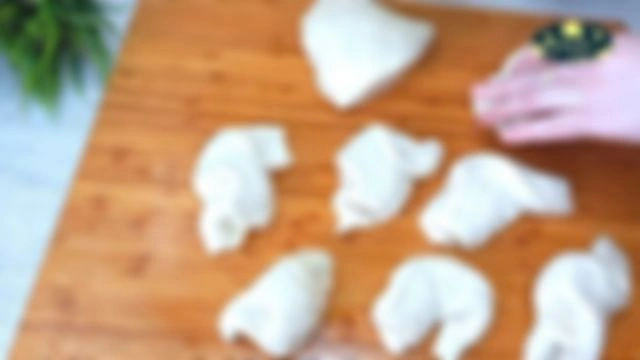 Пеку их к чаю, разлетаются как горячие пирожки