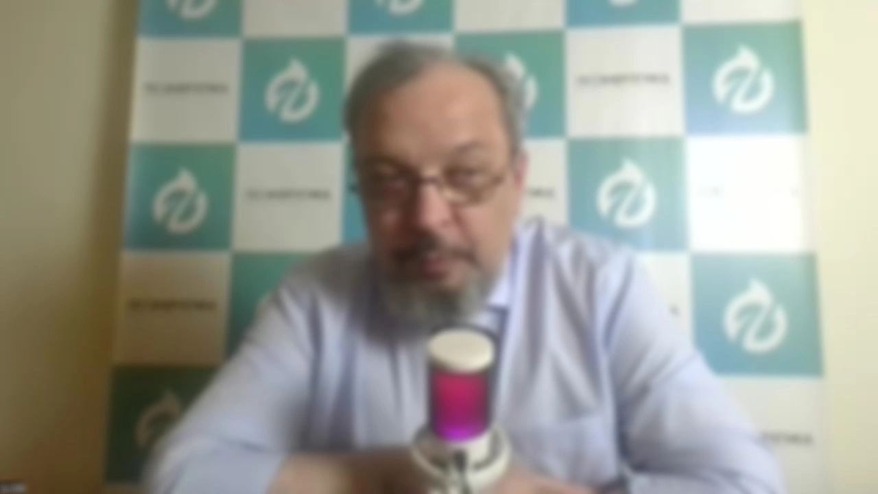Очередной выстрел по ногам, от  бешеной многоножки