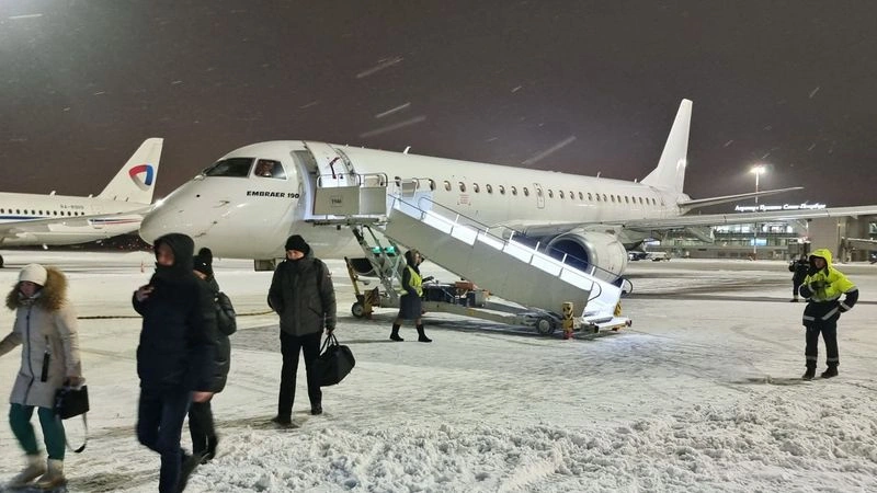 Новое видео: Embraer 190 а/к Икар, рейс Минеральные Вода - Иваново - Санкт-Петербург