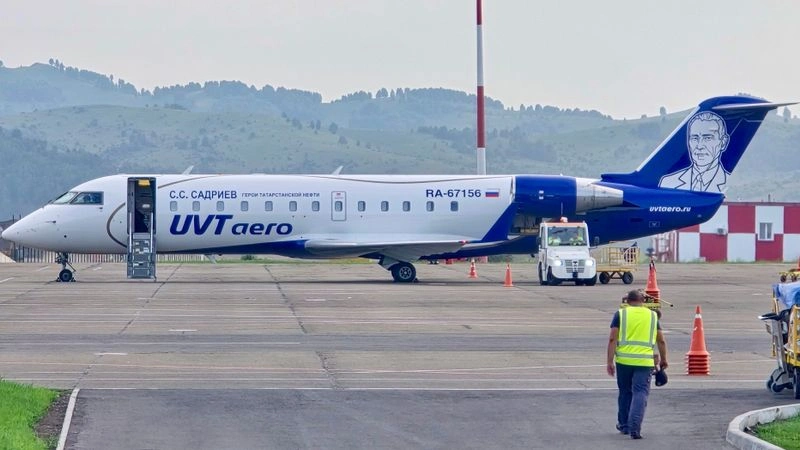 Новое видео: CRJ200 а/к ЮВТ аэро, задержка на 7 часов из-за атаки дронов