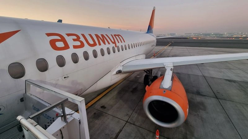 Новое видео: Superjet 100 а/к Азимут, рейс Дубай — Минеральные Воды