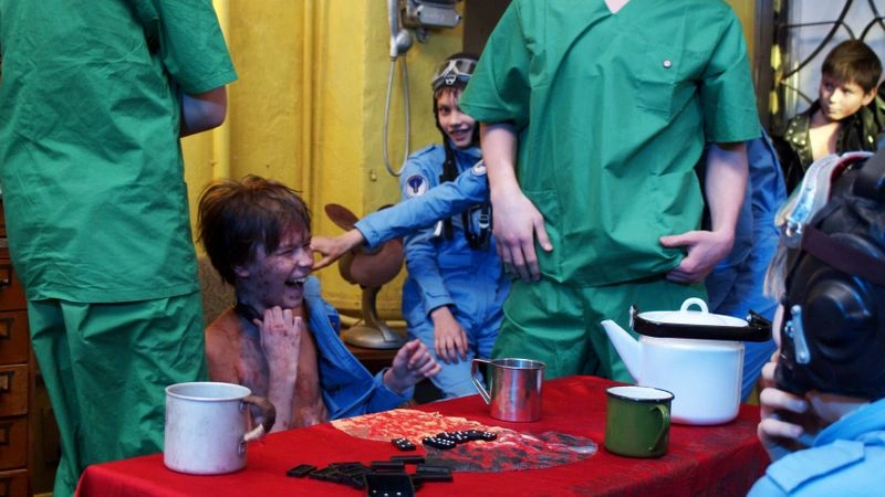 Backstage of an episode from the movie «The Heavenly Host»