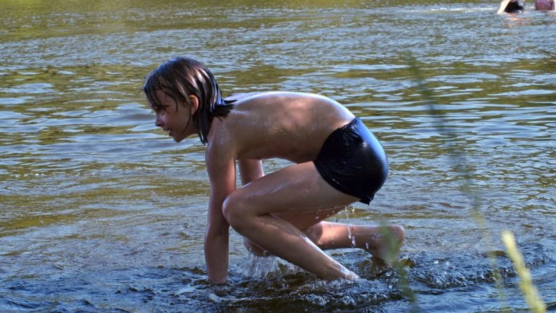 Swimming of baskers in the river (day two)