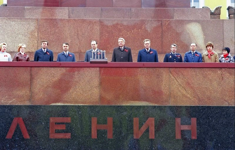 Что такое форточка и как ее заколотить