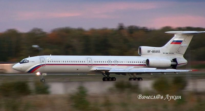 Посадка Туполева Ту-154М RF-85855