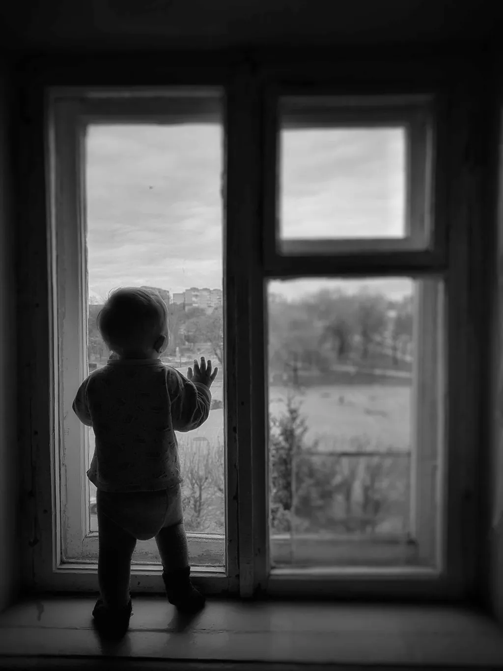 Никого не видать на улице. Ни кошек, ни собак. И людей нет! Мороз -45, да еще с ветром.