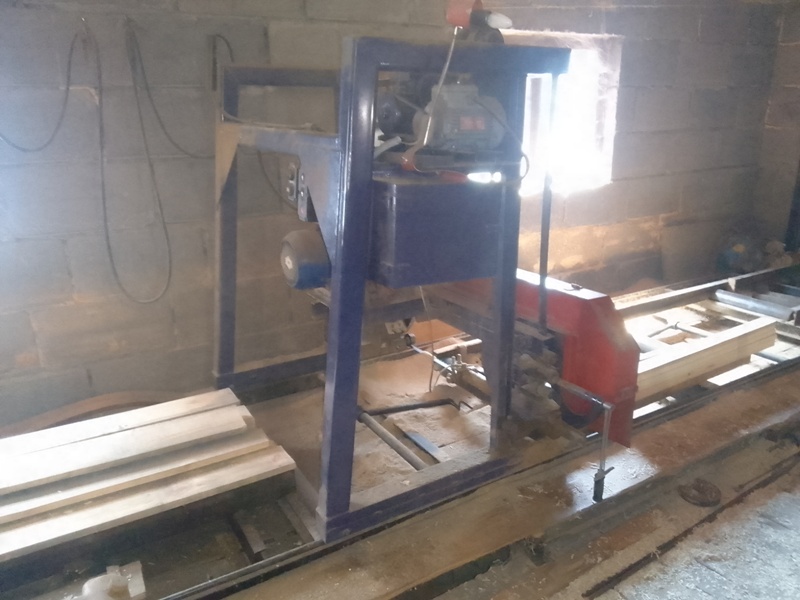 Ленточный лобзик