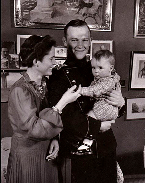 Гурий Николаевич с супругой Рут и сыном Леонидом