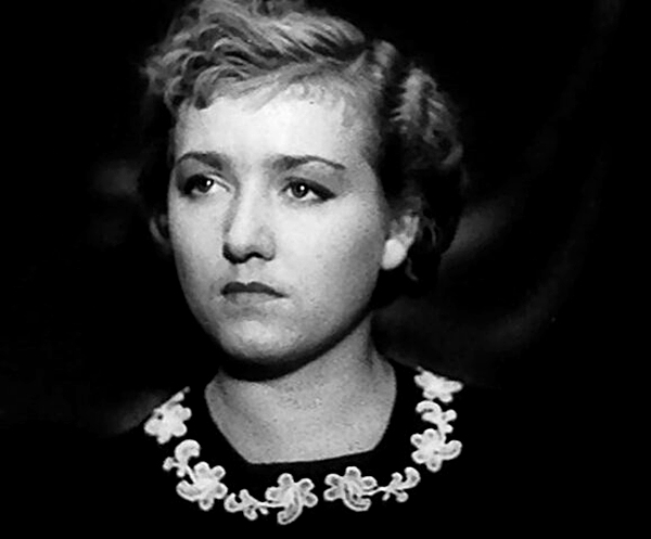 Первая супруга актёра, белорусская актриса Евгения Голынчик