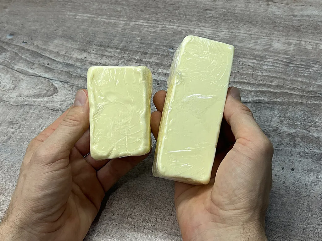Одинаковый внешний вид:продукт за 740 и 250 рублей 