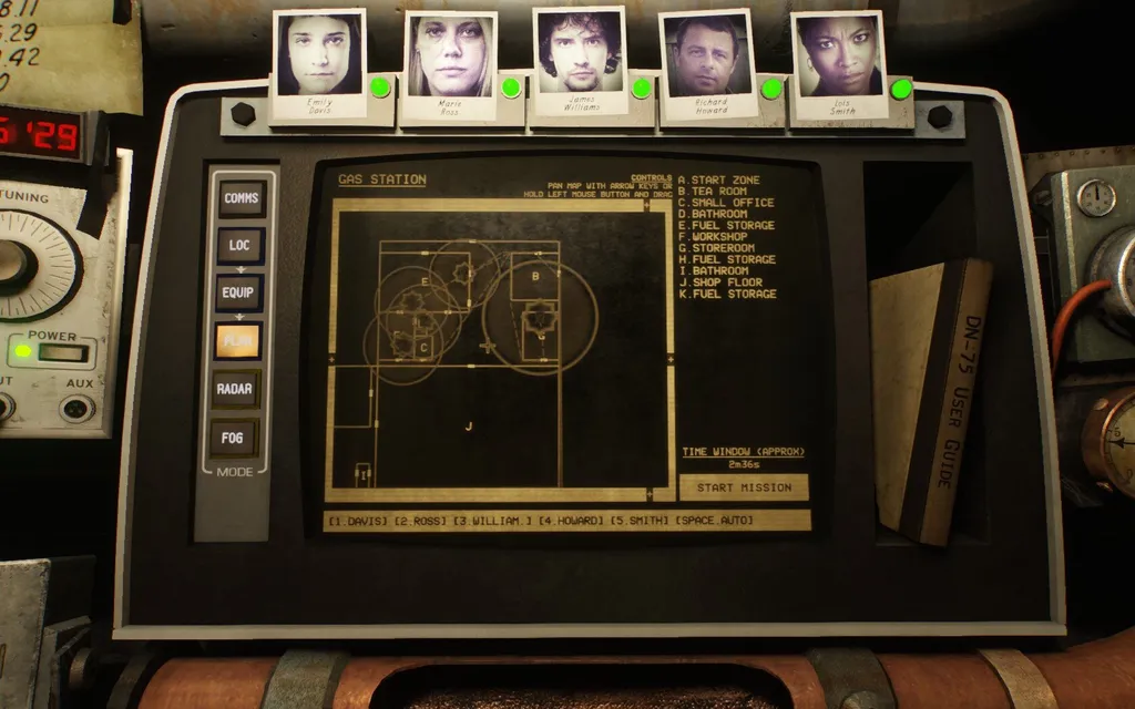 Бензоколонка. Очень важный объект: на бензоколонке всегда можно найти топливо. Впрочем, некоторые игроки начинают его искать не в топливохранилище, а в душевой или в комнате отдыха. И приходят в ярость, когда оно там не обнаруживается.