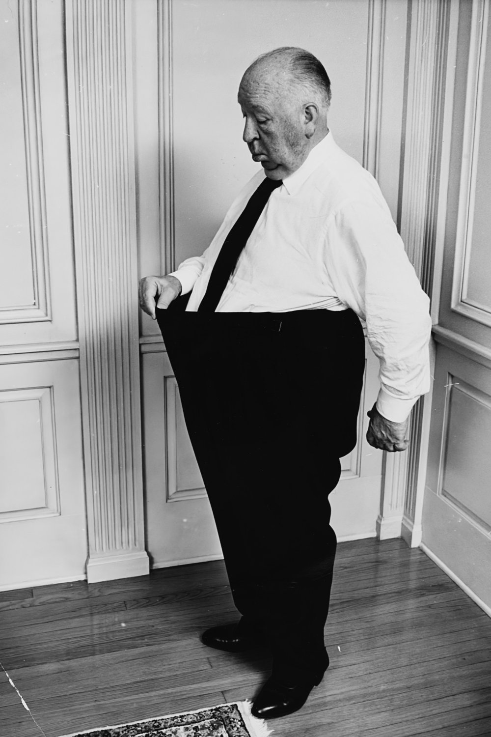 Хичкок фиксирует своё похудение в назидание потомкам