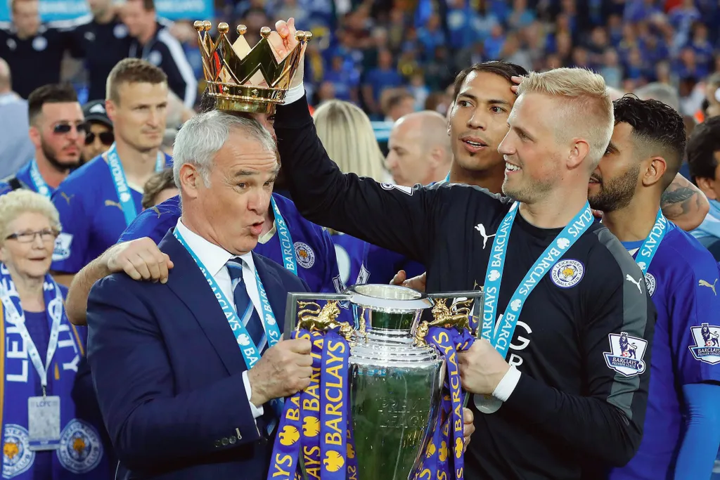 «Лестер» празднует своё единственное за сто лет чемпионство