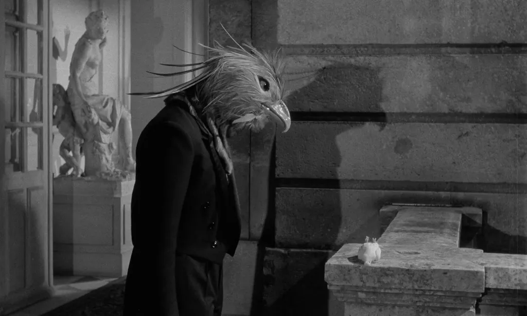 Кадр из кинофильма Ж. Франжю "Жюдекс" (1963).