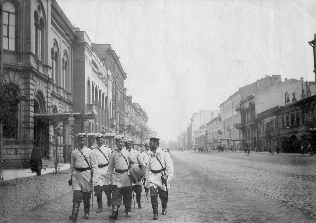 Группа полицейских на Сергиевской улице. Санкт-Петербург. 1907.