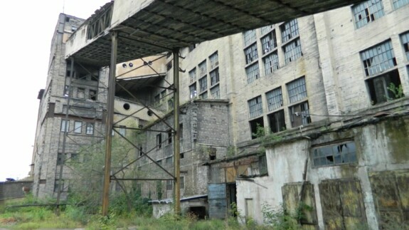 Нет, это не война, это еще такой мир