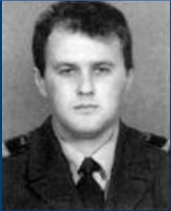Григорий Чепраков, лейтенант милиции. Участвовал в уличном бою с боевиками. Погиб.