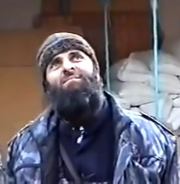 Апти Ахмадов