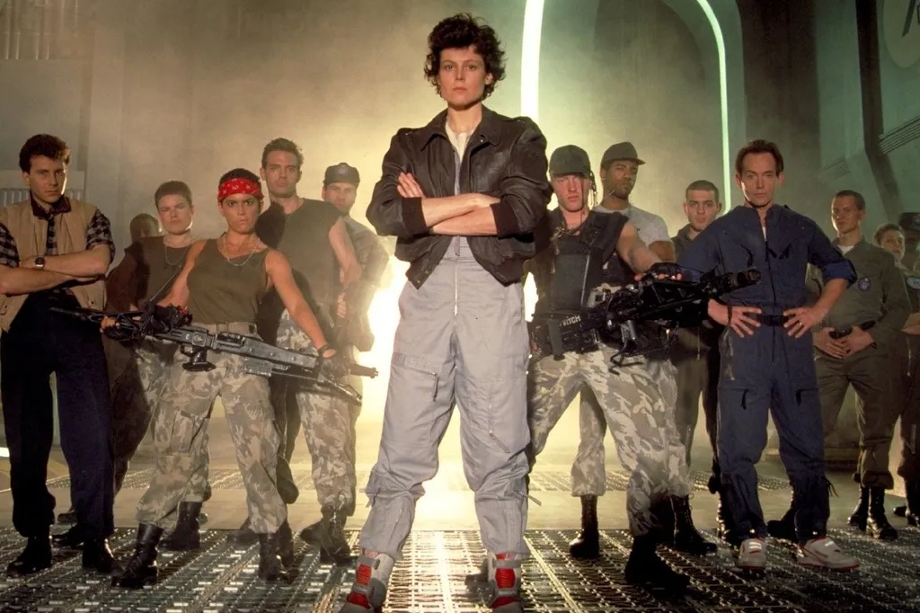 Опять же - живые люди, которые показаны очень хорошо и интересно!