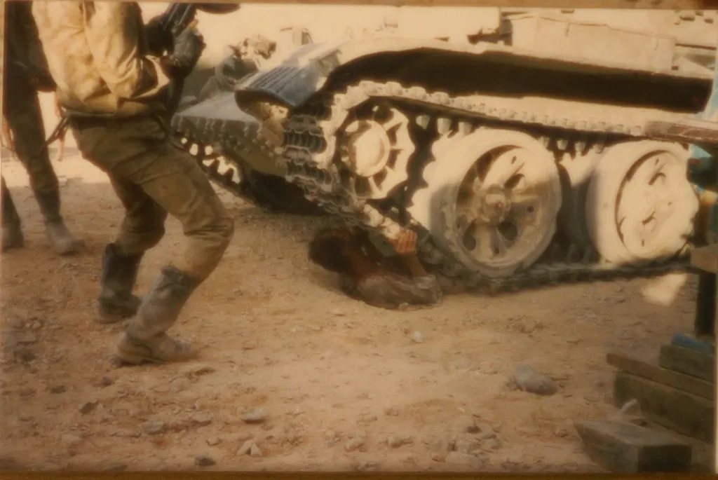 Странное поведение людей…