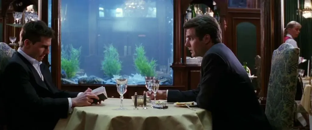 Не могу не сравнивать, но именно тут, кажется, Ханта обвинили в том, что он - предатель. И тут он эпично ушёл из кафе...