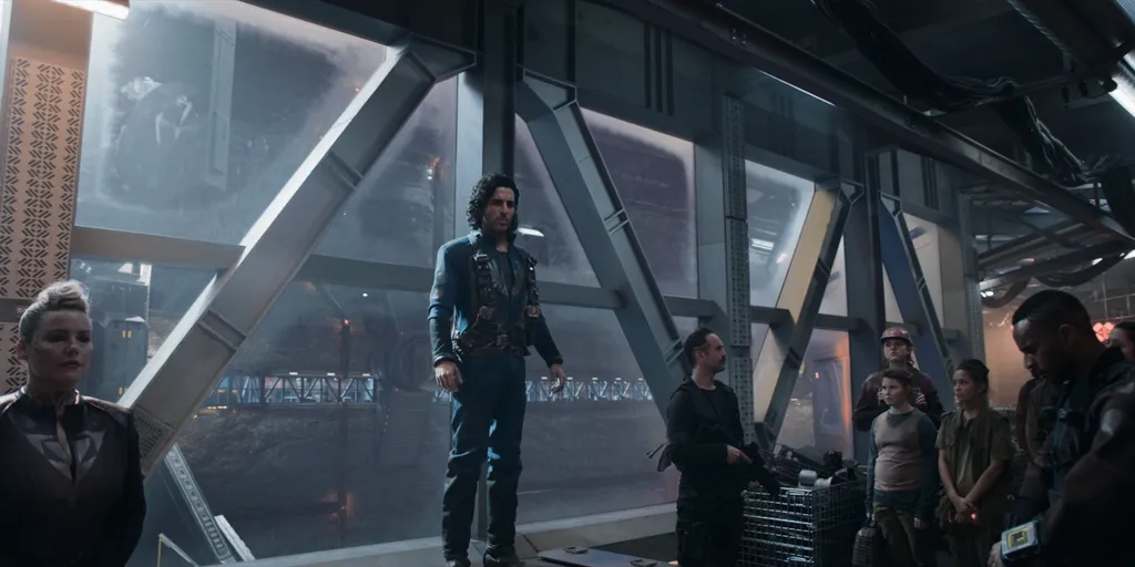 Марко Инарос толкает речь на Церере... Давит на эмоции, нехороший человек!