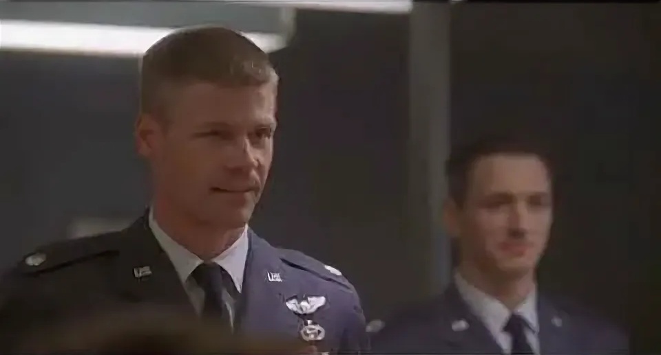 Кроуфорд. И тут он уже не капитан... Амбиций у него много было...